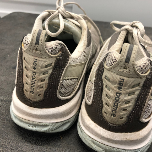 New Balance 607 New Balance 607 Sneakers Size 8.5D - Picture 6 of 8